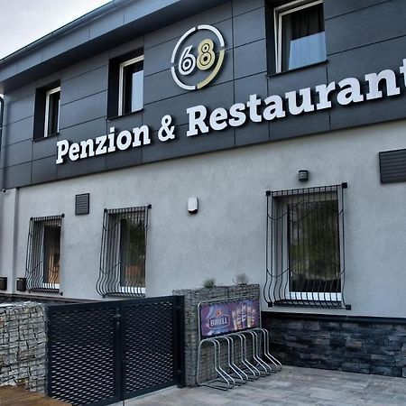 Penzion 68 Hotel Kladno Luaran gambar